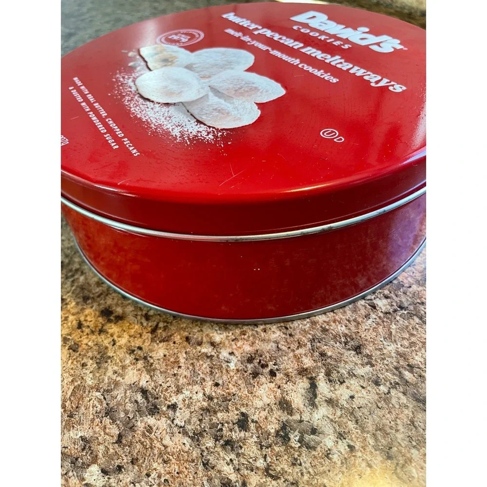 David's Cookies Butter Pecan Meltaways Round Red‎ Tin Empty Storage Container